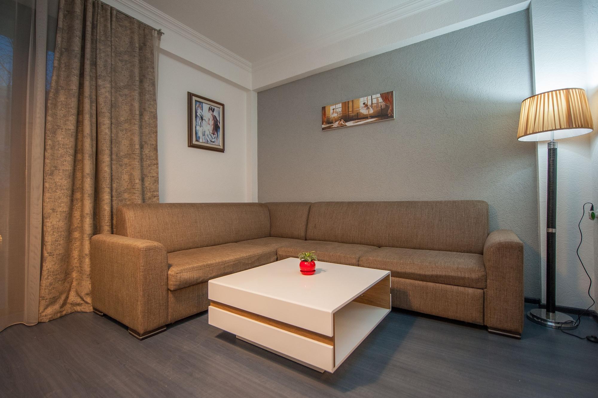 Easy Hotel T'bilisi Tiflis Dış mekan fotoğraf