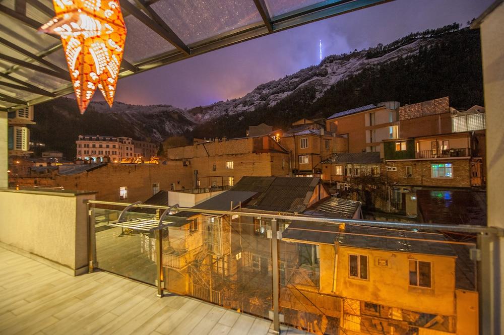 Easy Hotel T'bilisi Tiflis Dış mekan fotoğraf